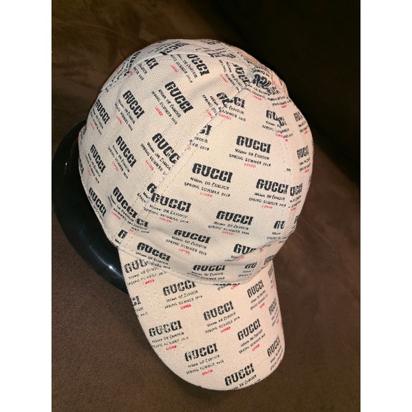 Gucci Other - Gucci Ivory Invite Print Baseball Cap